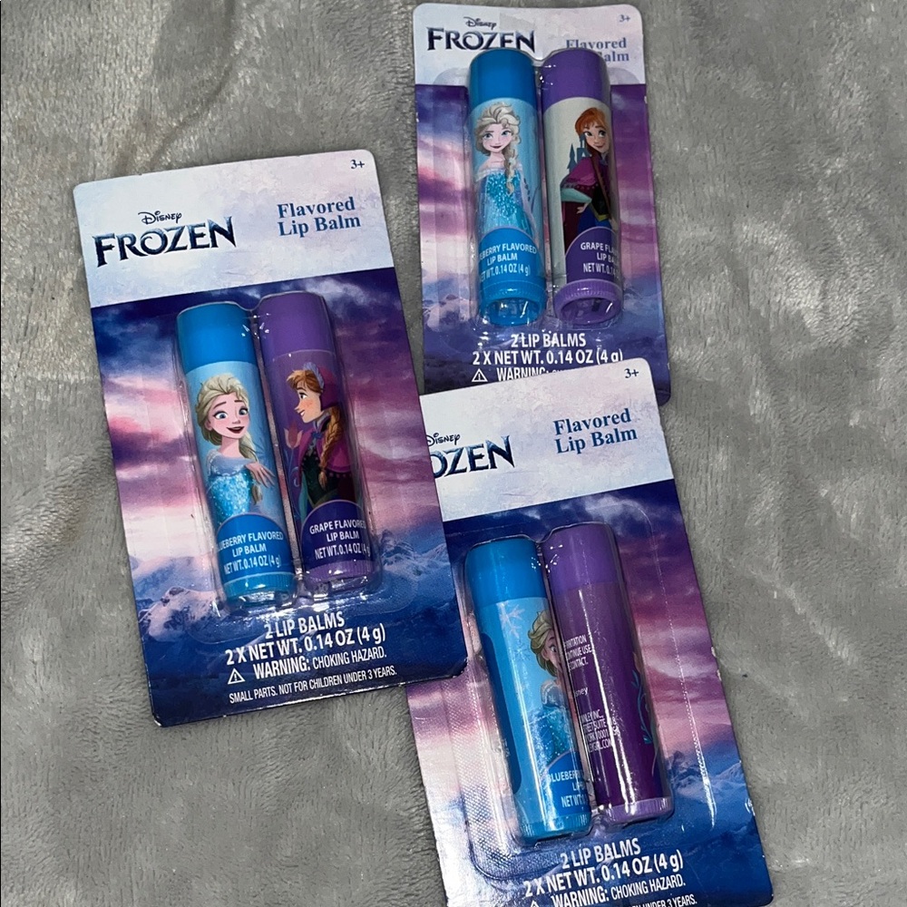 Disney Frozen Flavored Lip Balm Set